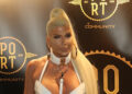 Jelena Karleuša sa suprugom Duškom i ćerkama posetila oca Dragana (FOTO)
