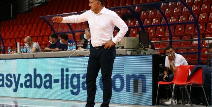 „Dolazimo da pobedimo i prođemo u finale“: Najbolji trener ABA lige preti Zvezdi