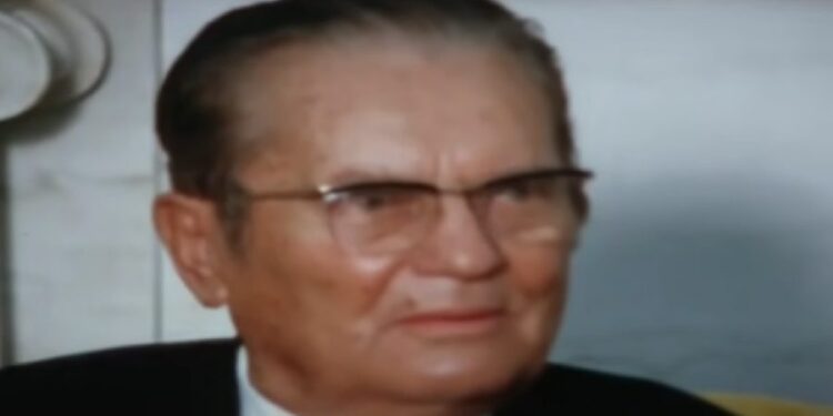 Dan mladosti ili kult ličnosti (1): Tito kao brend