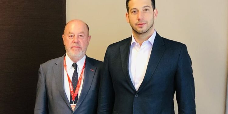Udovičić sa predsednikom Svetske karate federacije Espinozom
