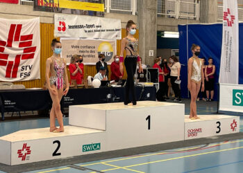 Leina soba puna medalja
