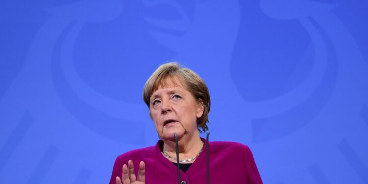 Angela Merkel ne odustaje