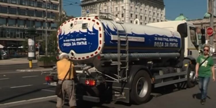 Paklene vrućine stigle u Srbiju: Ljudi padaju u nesvest