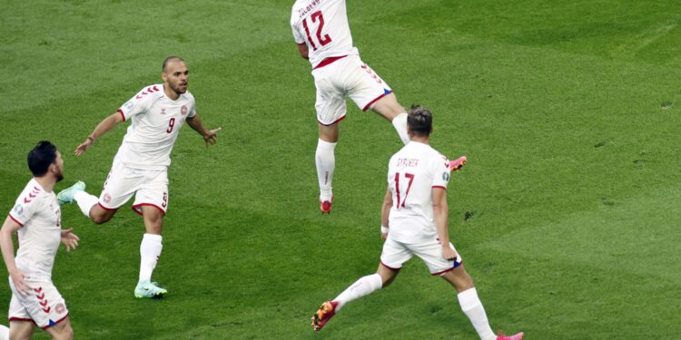 Velšani razbijeni u Amsterdamu: Maestralni Dolberg odveo Dance u 1/4 finale EP