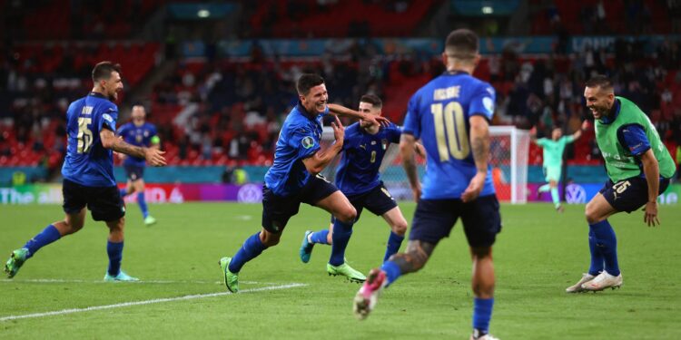 „Azuri“ se provukli na Vembliju: Italije posle produžetaka slomila Austriju