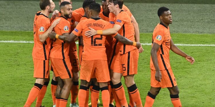 Strašan fudbal u Amsterdamu i veliki trijumf Holandije: Ukrajina 6 minuta živela fudbalsku bajku (VIDEO)