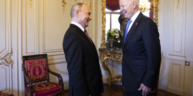 Putin: A da mi pošaljemo vojsku na vaše granice? (VIDEO)