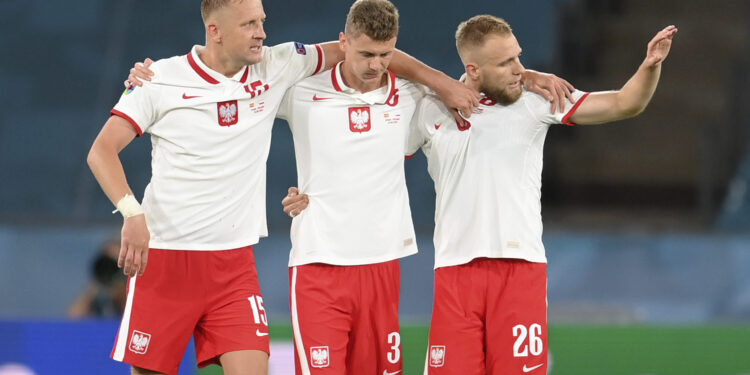 Novi kiks Španije, Levandovski doneo bod Poljacima