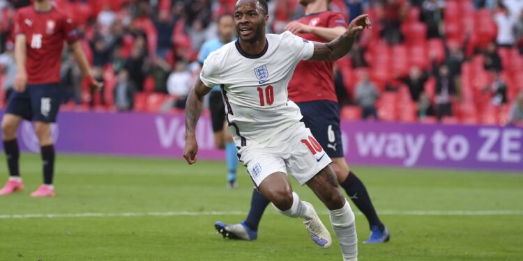 Englezi „overili“ prvo mesto: Sterling rešio meč sa Česima