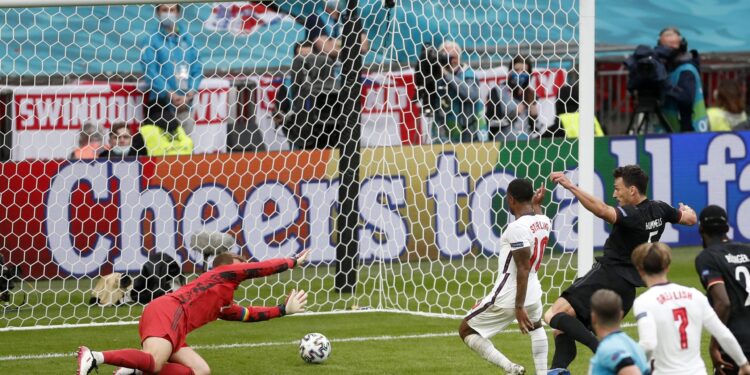Englezi u četvrtfinalu, Nemci na „kolenima“: Šou Sterlinga i Kejna na Vembliju za istorijsku pobedu