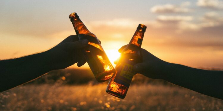 Psiholozi: Mladi su emotivno ispražnjeni pa se zato odaju alkoholu