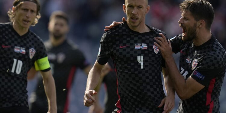 Veliki peh za Hrvate, Perišić ima koronu, izgubljen je sve do finala