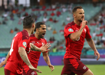 Turbo fudbal i revija lepih golova – ubedljiva Švajcarska blizu osmine finala