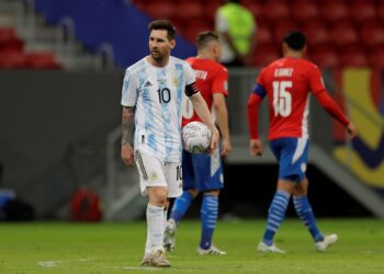 Mesi oborio još jedan rekord, Vidal dao autogol posle afere s prostitutkama