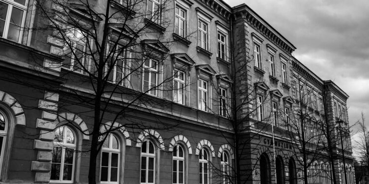 Nastavnica suspendovana nakon vređanja vakcinisanih