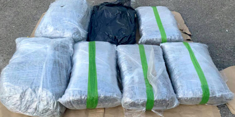 Uhapšeni sa 80 kilograma marihuane!