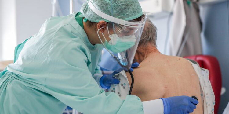 Ozi zdravstvu preti “amerikanizacija“?