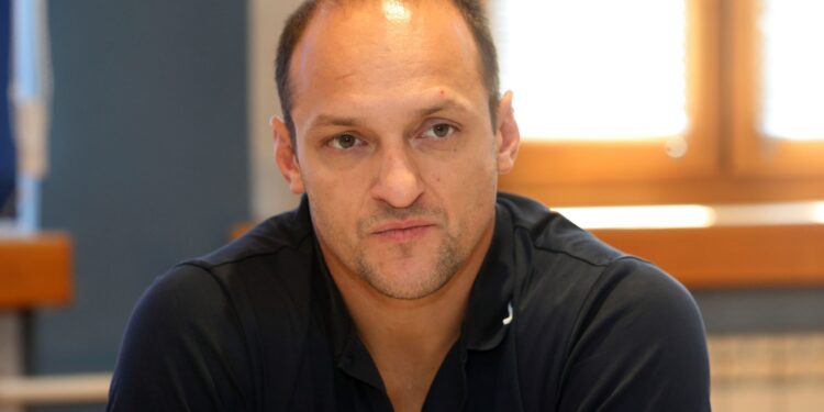 „Ima li ko da dolazi uskoro iz Majamija?“ Rakočević jednom porukom rasplamsao maštu zvezdaša