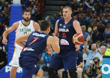 Rebrača otkrio, a Srbija se nada: Jokić će nastaviti da igra za reprezentaciju, jer ima veliku želju