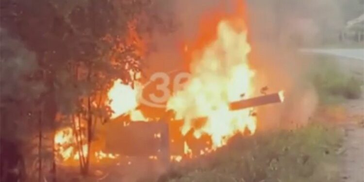 Strašna nesreća: Poznati automobilista i svetska rekorderka izgoreli u Poršeu (VIDEO)