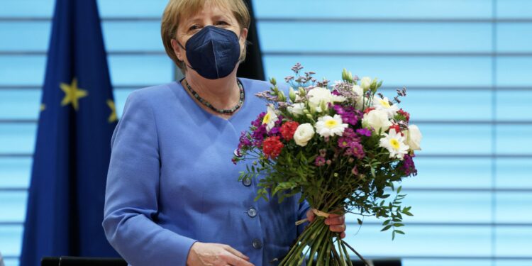 Novi potres u EU: Ko će posle Angele Merkel gospodariti Evropom?