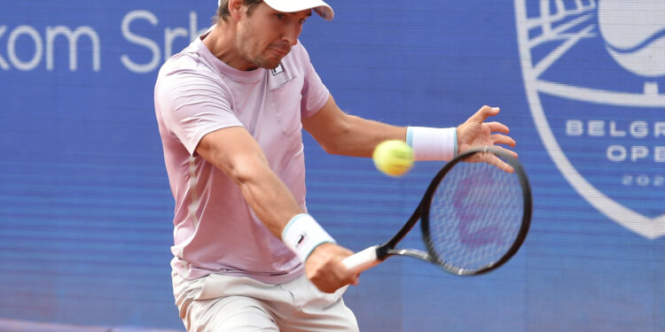 Srbi 3 od 3 u Hamburgu
