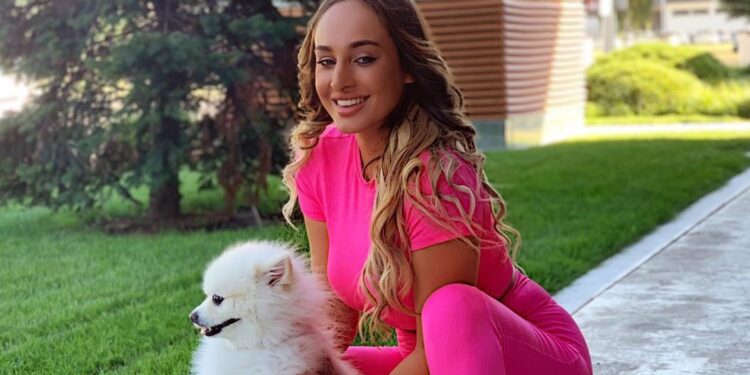 Luna Đogani za ćerkicu Miu nabavila cuclu sa kristalima (VIDEO)