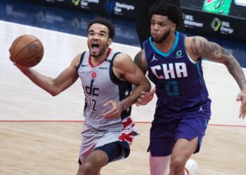 Zvezda cilja pojačanje iz NBA lige (VIDEO)