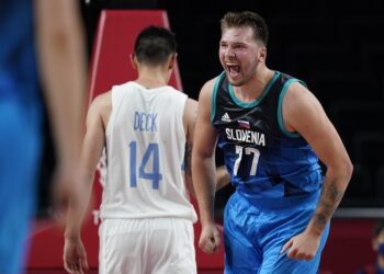 Dončić ponizio Argentinu kao niko pre: Magični Luka dao 48 poena i umalo ispisao istoriju Igara! (VIDEO)