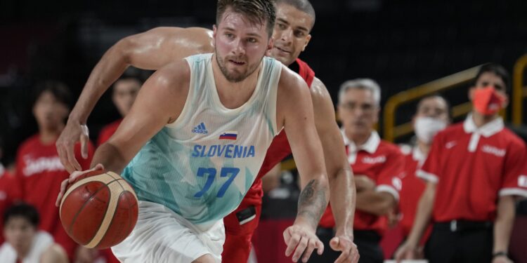 Dončić pisao organizatorima Olimpijskih igara i pitao kako može da gleda Đokovića u polufinalu