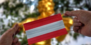 Austrija uvodi PCR test za povratnike sa odmora