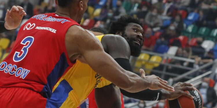 Selili ga u Zvezdu i Partizan, on pojačao Bajern