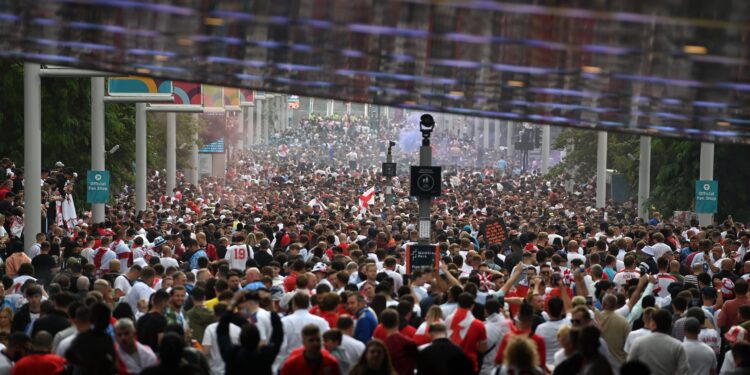 Neredi u Londonu posle finala – uhapšeno 45 navijača