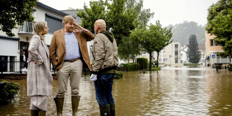 I Holandija teško pogođena poplavama