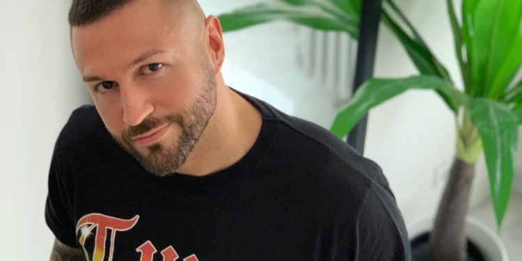Nenad Aleksić Ša ponovo ponizio bivšu suprugu (VIDEO)