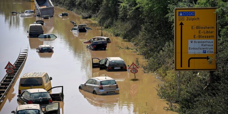 Vlast u Berlinu bila upozorena: Ko je kriv za poplave u Nemačkoj?