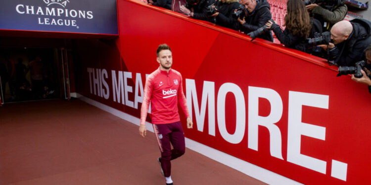 „Zvao me Ronaldo, ali je Barsa tražila 50 miliona evra“