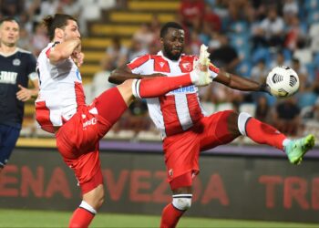 Zvezda loše počela, pa posle evrogola Krstičića pregazila TSC na Marakani (VIDEO)