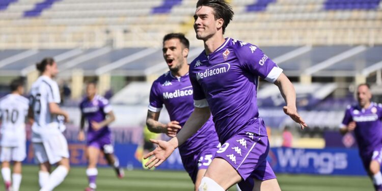 Vlahović postigao prvi gol u novoj sezoni: Srbin odveo Fiorentinu do trijumfa nad Torinom! (VIDEO)