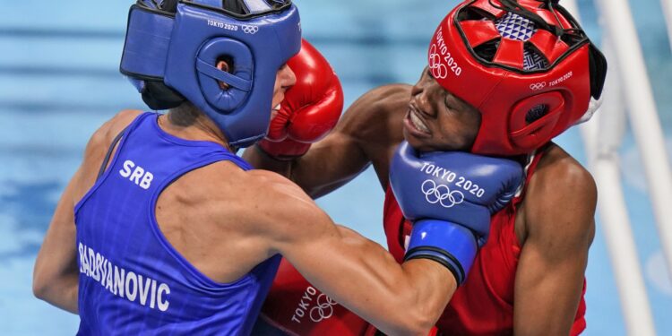 Srbija ostala bez medalje u boksu, Radovanović poražena