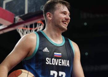 „Nije lako, ali zadovoljstvo je bilo igrati za Sloveniju na OI“: Dončić se oglasio posle poraza