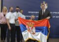 Vučić uručio zastavu paraolimpijcima:Vi ste naši heroji