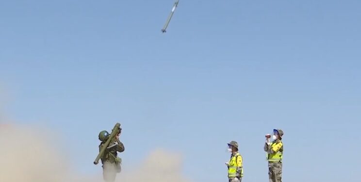 Jedinstveni snimci: Ruski PVO sistem pogodio kinesku raketu na 1.500 metara (VIDEO)