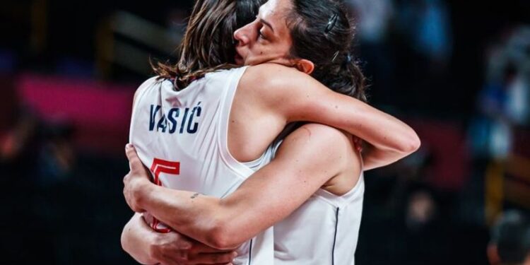 Poslednji ples Sonje Vasić i Jelene Bruks