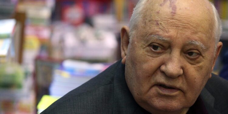 Gorbačov: Dva udarca bila kobna po Sovjetski Savez