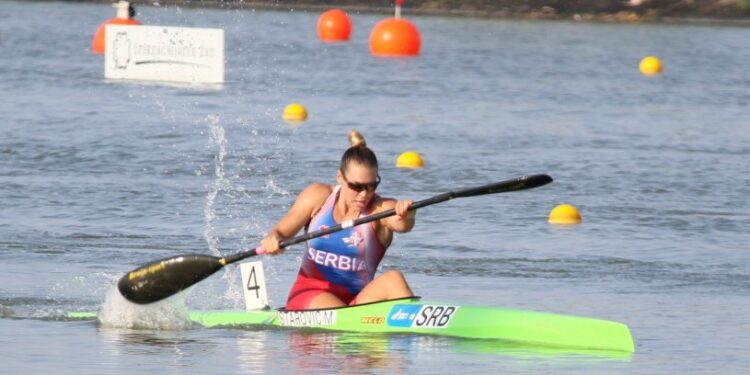Najbolja kajakašica Srbije poručuje: “Motivišu nas osvojene medalje, jedva čekamo trke”