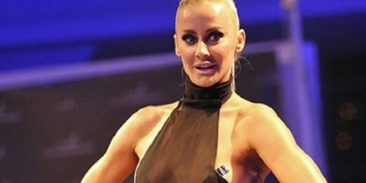 Milica Dabović provocira u tanga bikiniju! (FOTO)