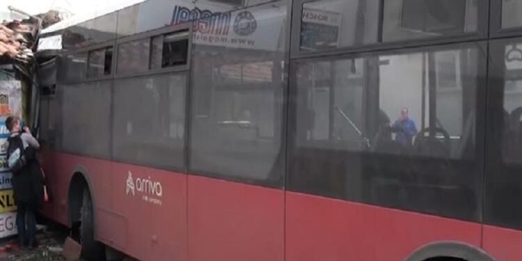 Vozač autobusa uhapšen: Dete povređeno u nesreći u Zemunu na reanimaciji