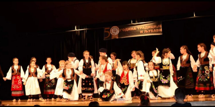 Folklor krenuo iz učionice