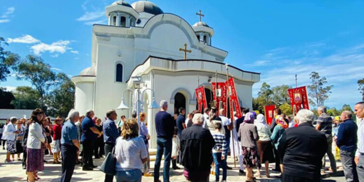 Sačuvajmo hram na Zlatnoj obali!